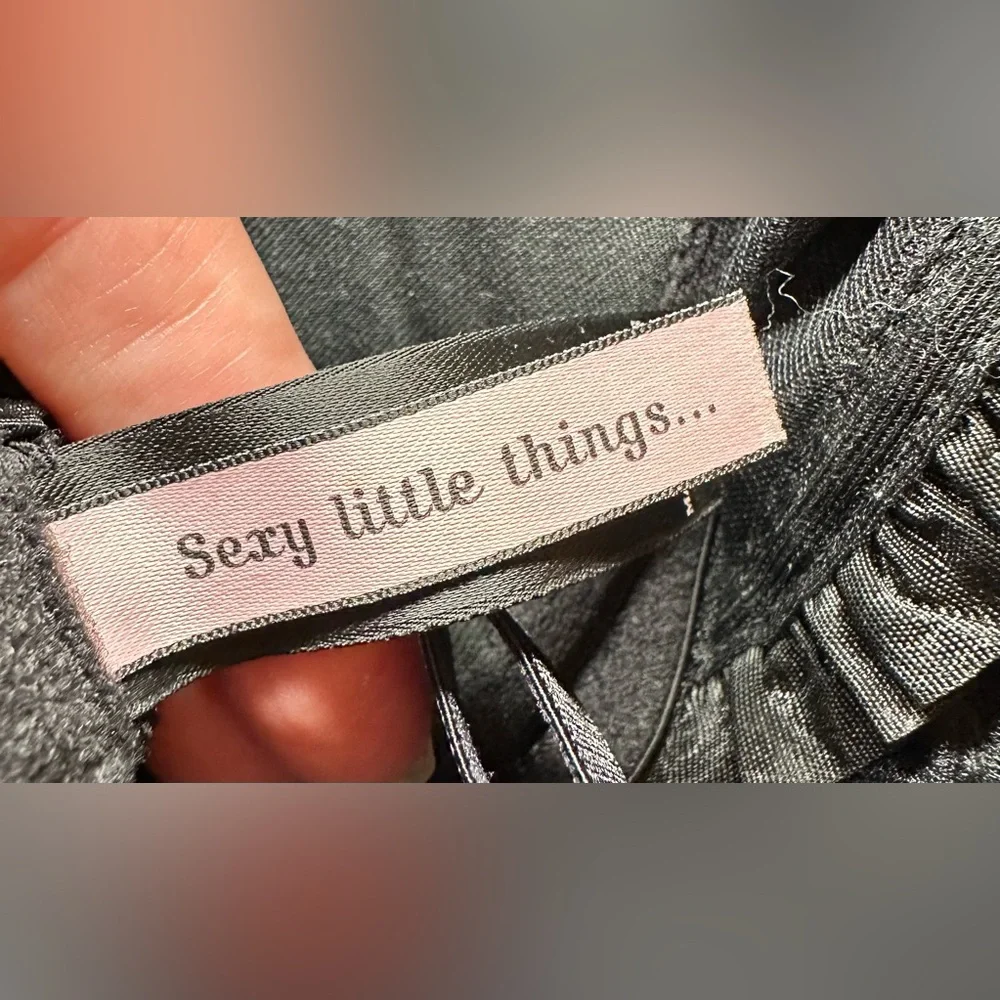 Victoria’s Secret Sexy Little Things Black‎ Sequin Lace Maid Lingerie Set 34C 🖤